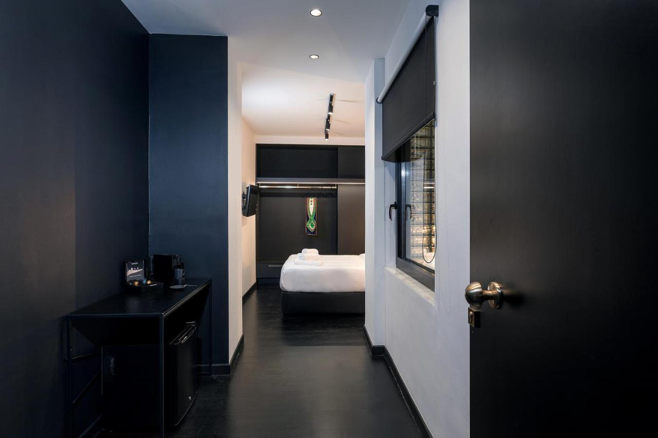 Nin&Bau Sarri 2 Hotel เอเธนส์ ภายนอก รูปภาพ